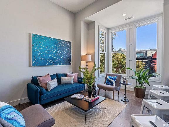 4th image of 371 Haight St #371A