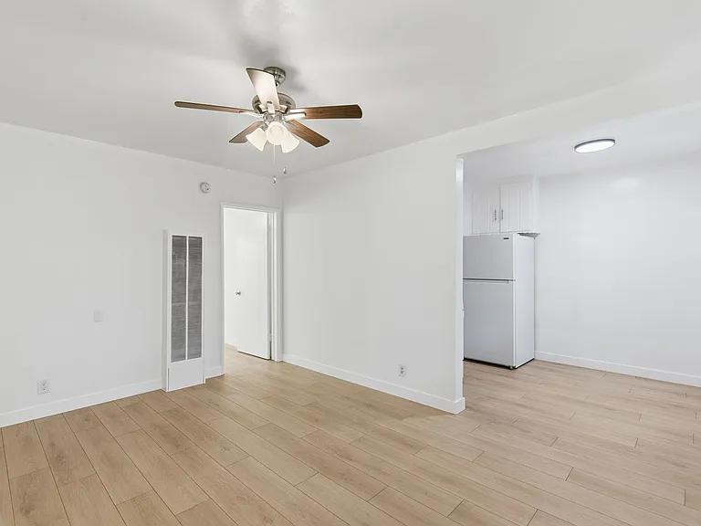 7249 Alabama Avenue — Photo 7