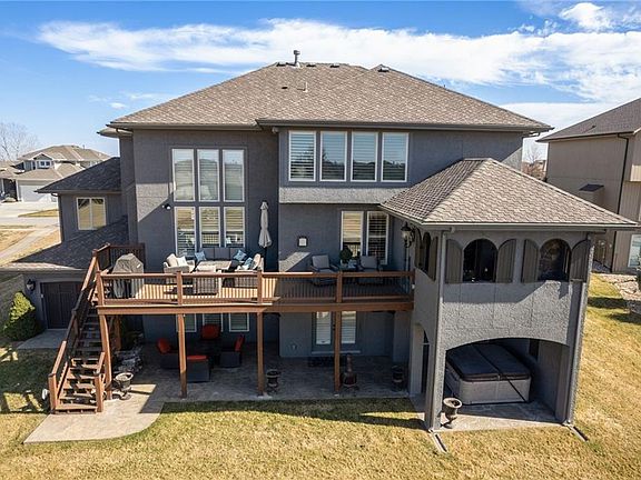 4th image of 7004 Belmont Dr