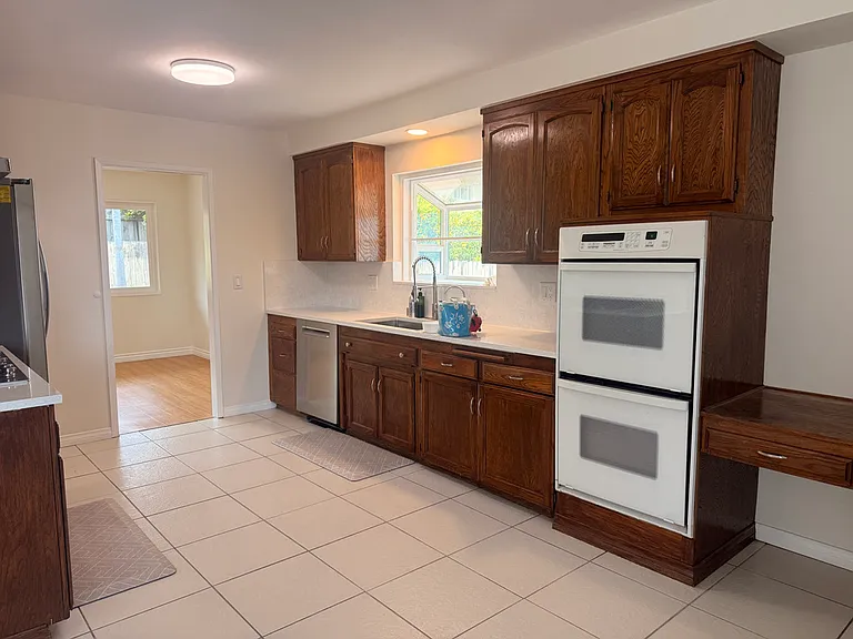 28058 Braidwood Dr — Photo 17