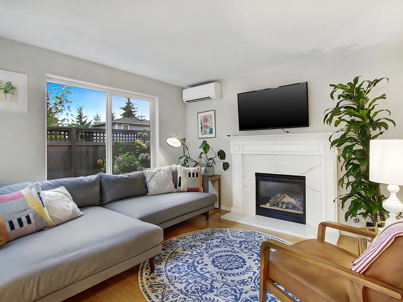 2 bed, 2.5 bath, 1250 sqft, $3,295 — Photo 1