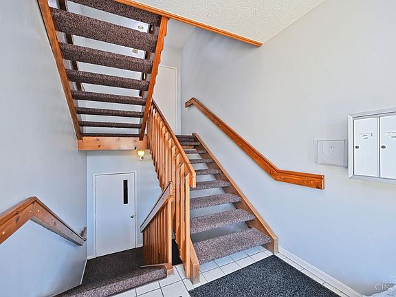3rd image of 7382 Ridgepoint Dr APT 9