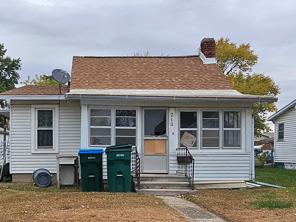 210 W 13th St, Rock Falls, IL 61071