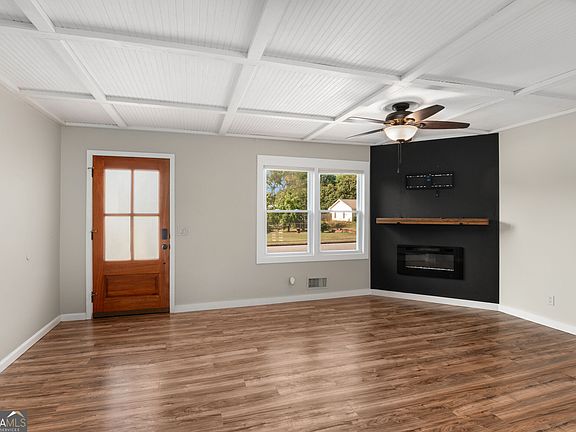 2nd image of 3742 Bengal Dr