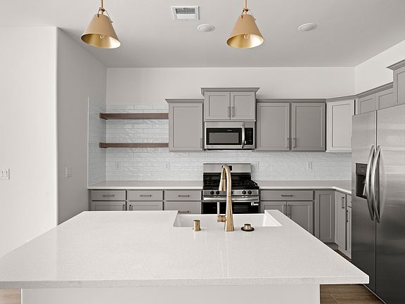 5th image of 1253 Mission Nuevo Dr