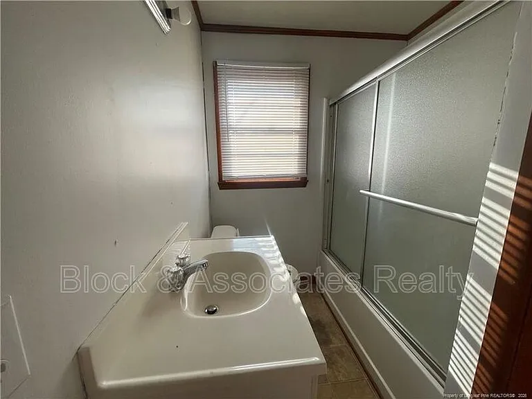 1725 Cumberland Dr — Photo 7