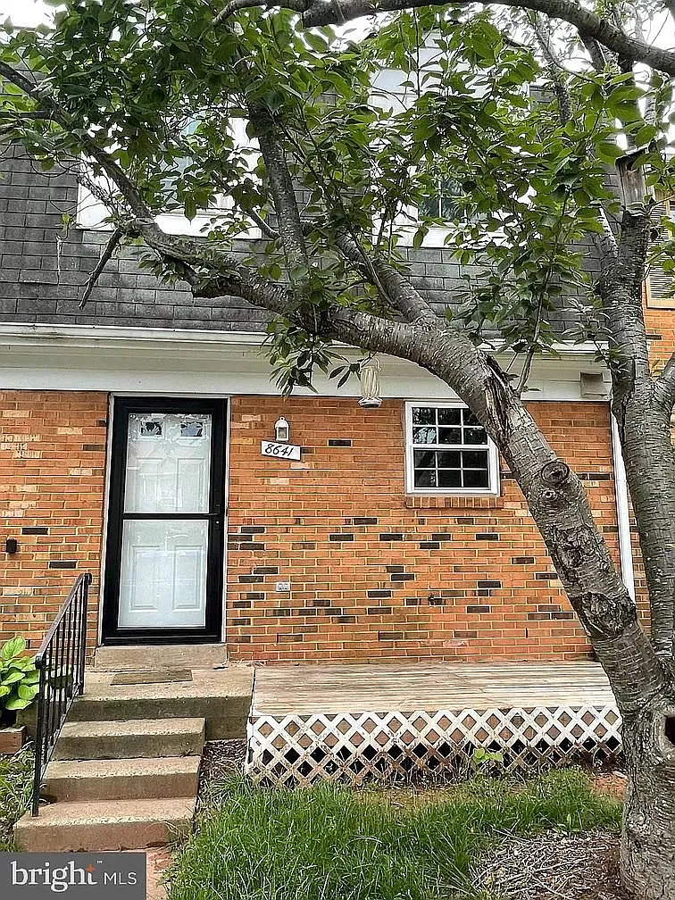3 bed, 1392 sqft, $2,750 — Photo 1