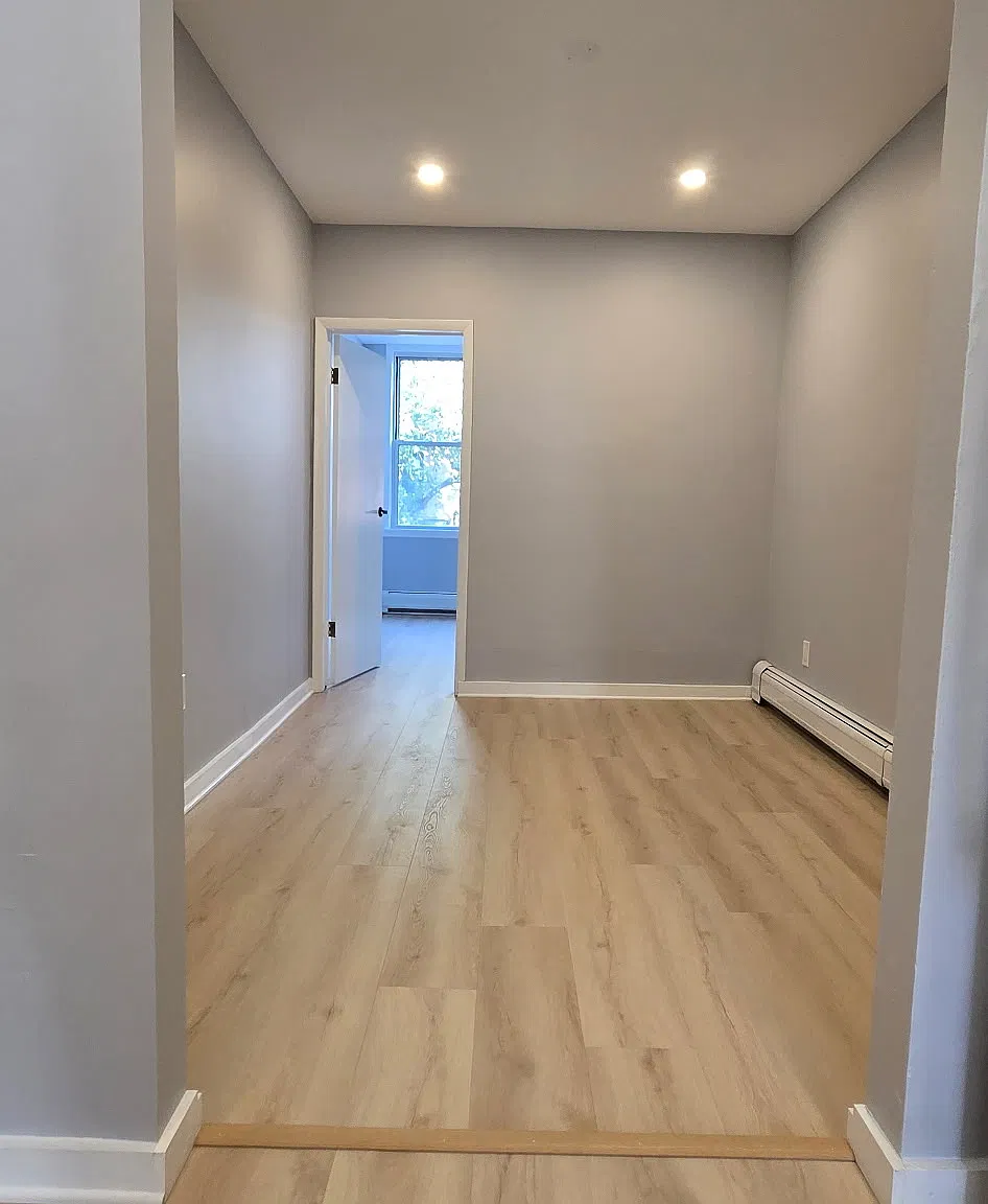 1 bed, $2,600 — Photo 2