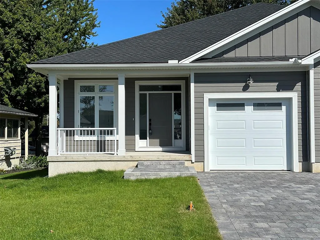 4 bed, 1227 sqft, $2,500 — Photo 1
