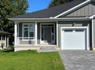 397 Victoria St, North Middlesex, ON N0M 2K0