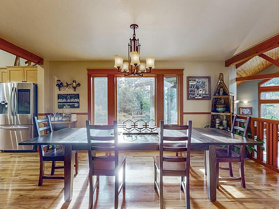 3rd image of 202 Ponderosa Ct
