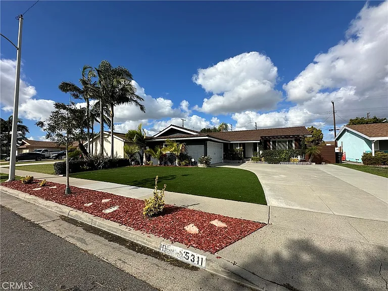 5311 Hendricksen Dr — Photo 2