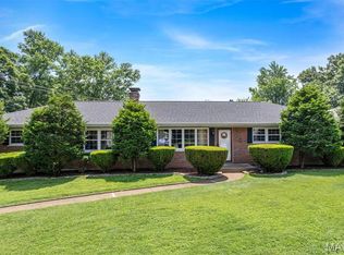 8800 Crest Oak Ln, Saint Louis, MO