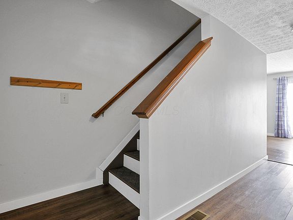 5th image of 2612 Hardwood Ave