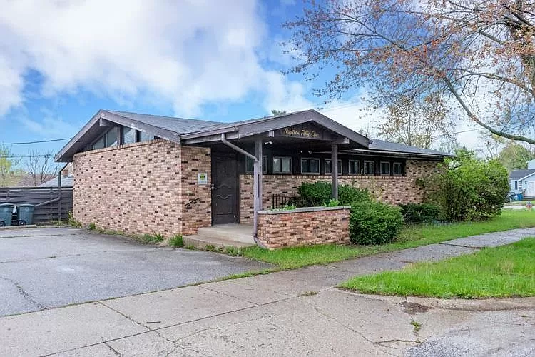 1951 E Fox St, South Bend, IN 46613 | Zillow