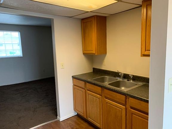 4th image of 1209 Wyatt Ln APT C