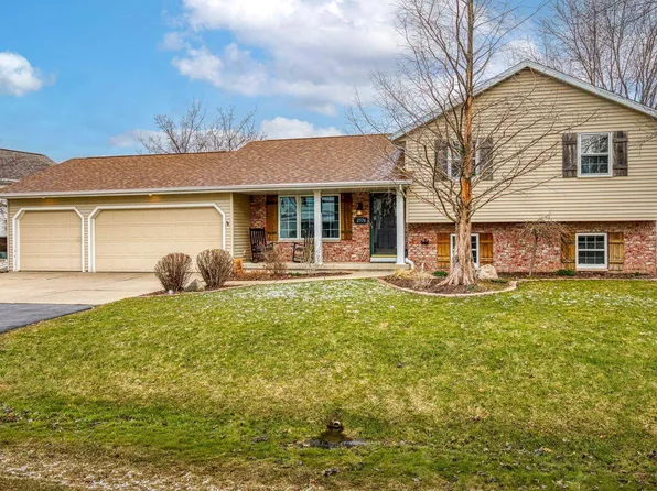 W2376 Greenspire Way, Appleton, WI 54915
