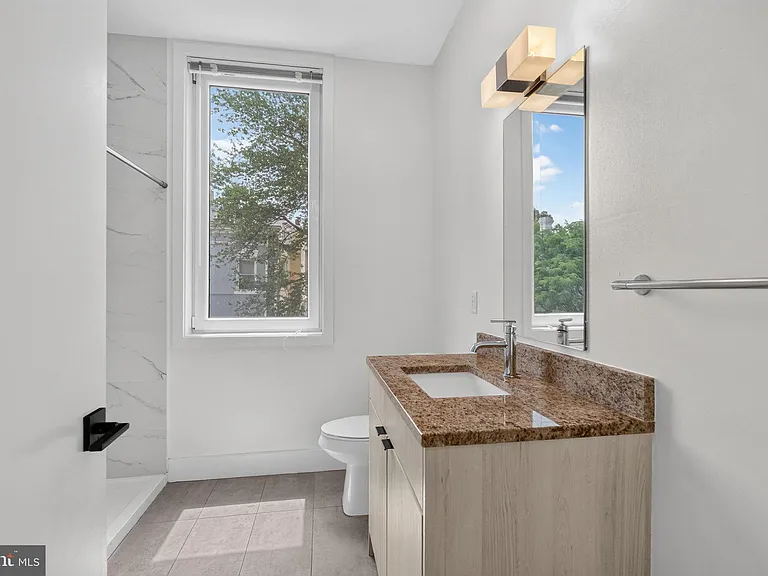 1731 Kalorama Rd NW #203 — Photo 18