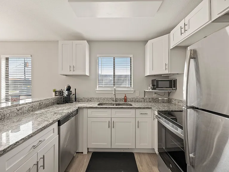 1608 Pecan Chase Cir #19 — Photo 7