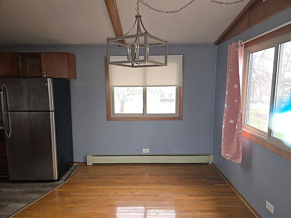 5th image of 114 S 3rd St