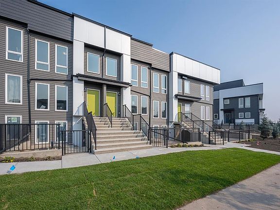 3rd image of 412 S Seton Cir SE