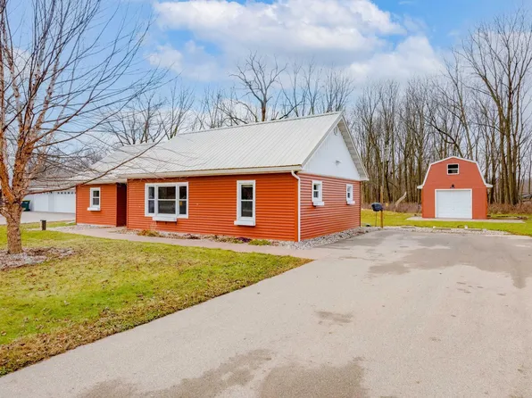 9429 N County Road H, Edgerton, WI 53534