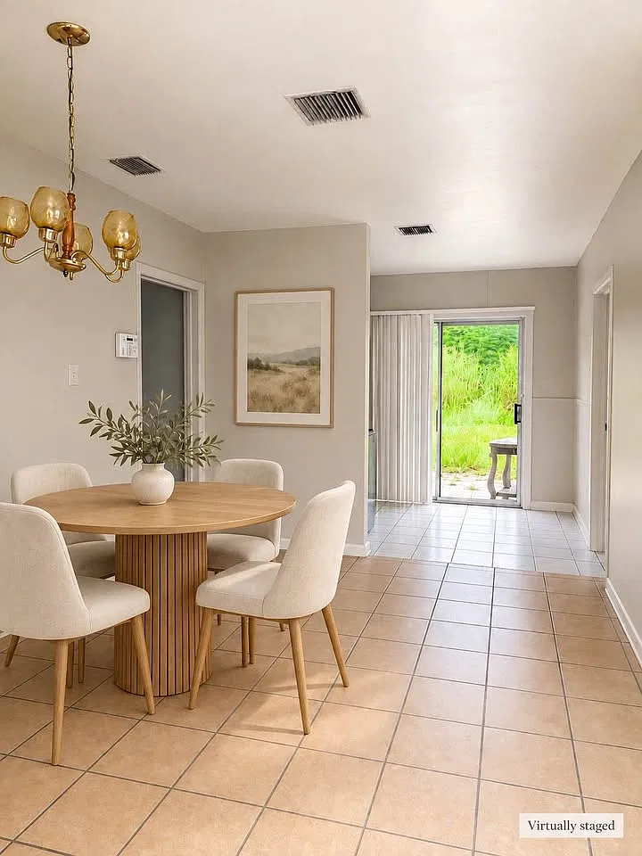 3 bed, 1000 sqft, $1,800 — Photo 4