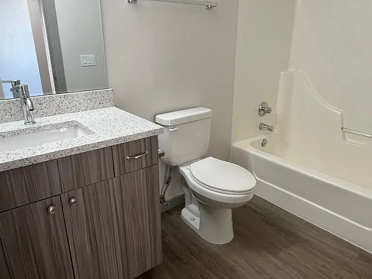 2921 Federal Ave — Photo 18