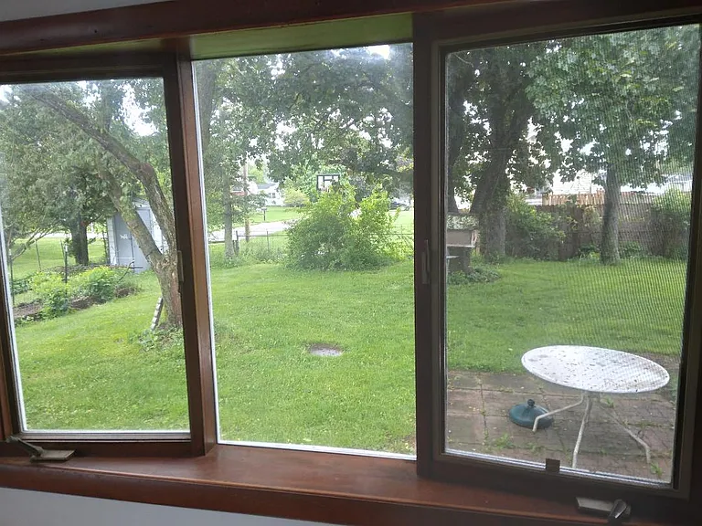 7 Linwood Ave — Photo 4