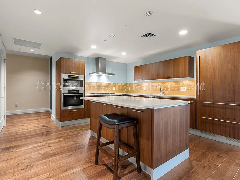 311 NW 12th Ave #204 — Photo 7