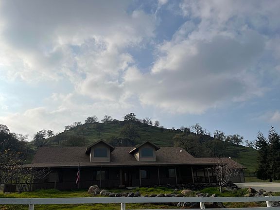 3rd image of 16717 Coyote Dr