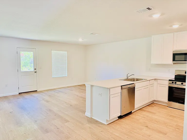 118 Bay Springs Blvd — Photo 5