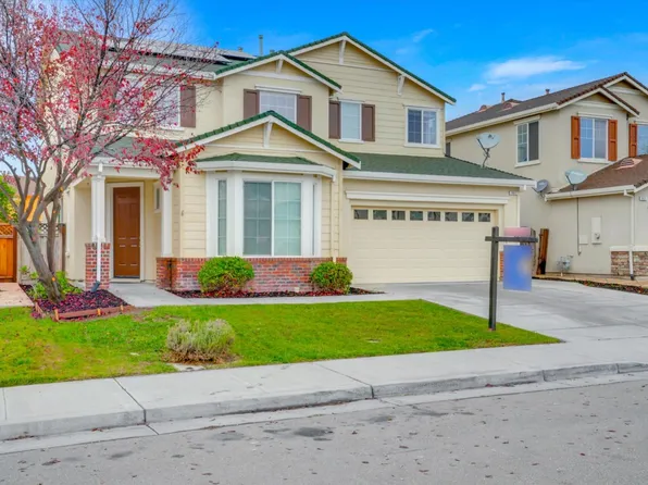 901 Saffron Dr, Tracy, CA 95377