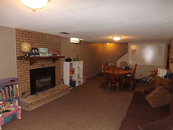 2nd image of 7 E Salina Dr