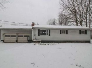 9080 New Rd, North Jackson, OH 44451