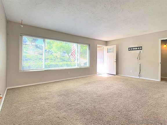 5th image of 9137 Creekford Dr