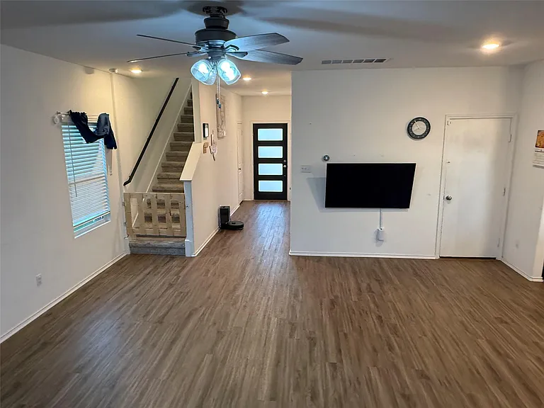230 Milliner Loop — Photo 4