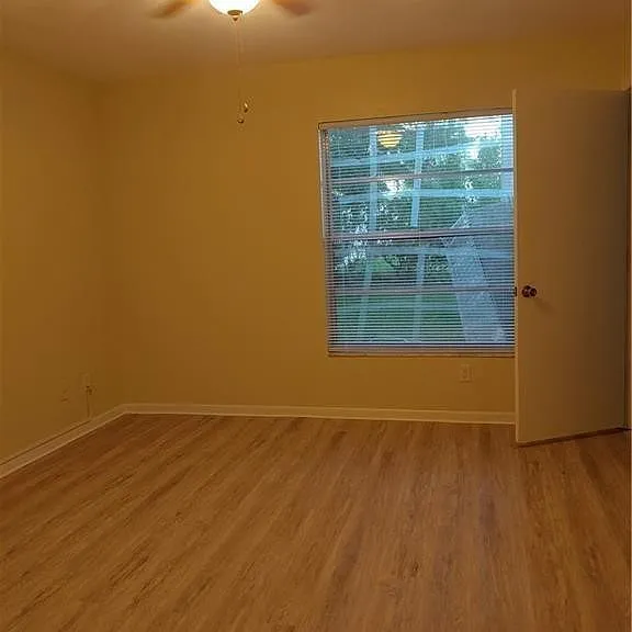 4705 SE 4th Pl #2 — Photo 2
