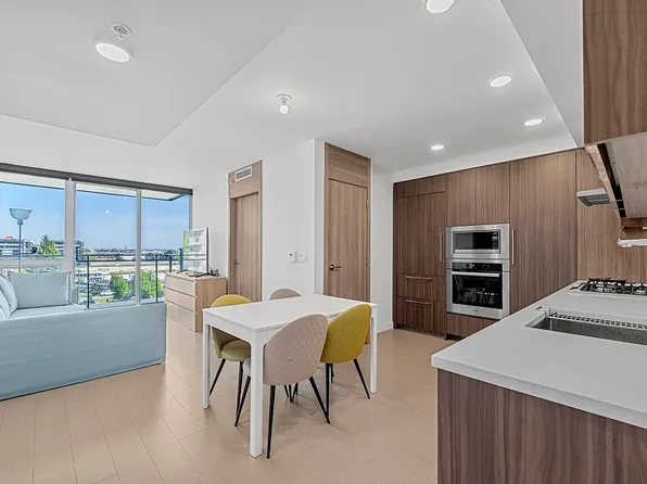 455 SW Marine Dr #620, Vancouver, BC V5X 2S9