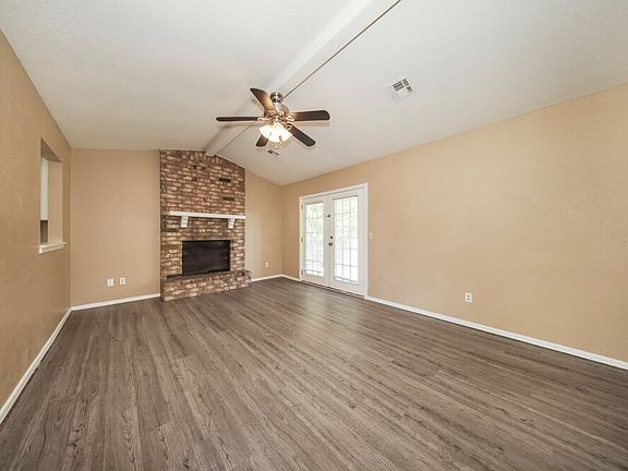 4th image of 9705 Oaktree Ter