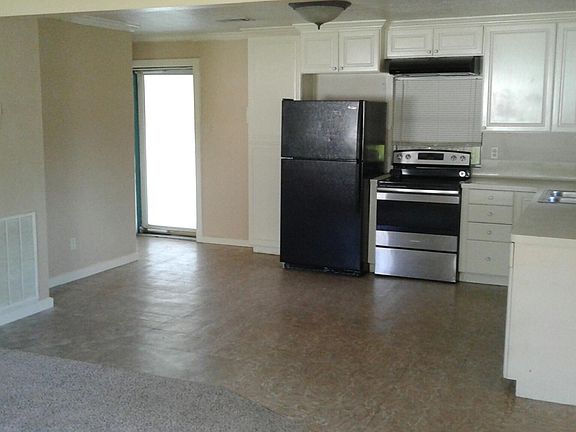 Kitchen/dining area with new dishwasher