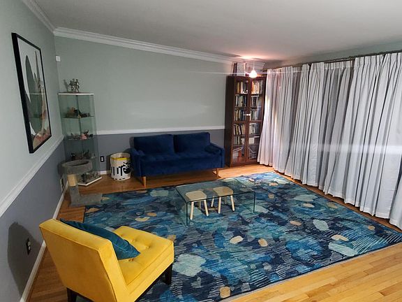 5th image of 408 Twinbrook Pkwy