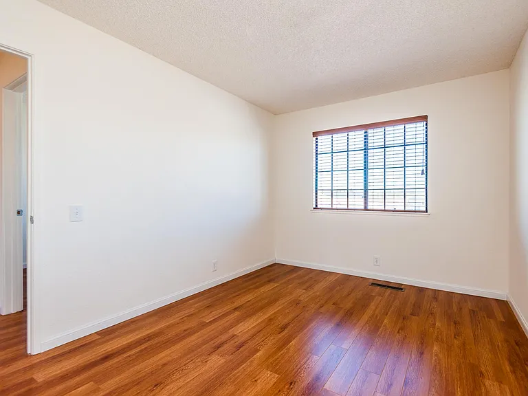 5362 Studebaker Cir — Photo 12