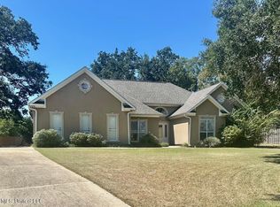153 Spence Dr, Pass Christian, MS 39571