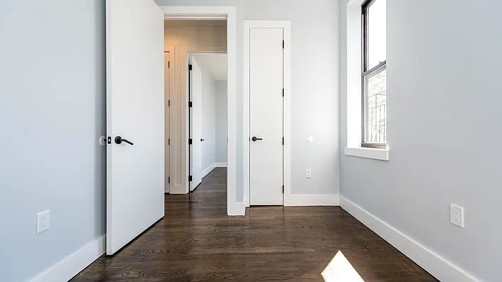 Rented by Nooklyn NYC LLC | media 25