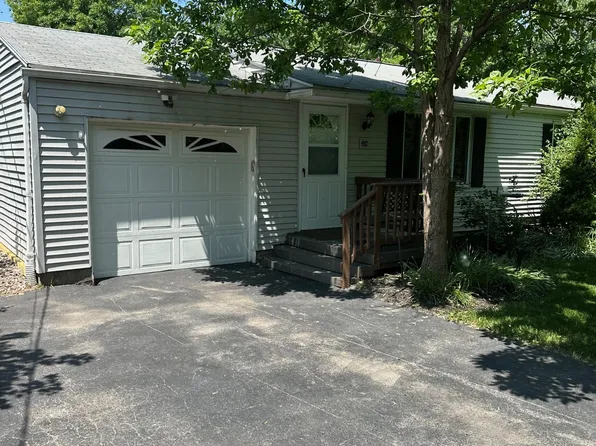 487 Pittsford Henrietta Tl Rd, Henrietta, NY 14467