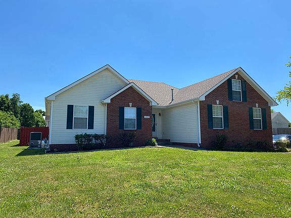 2nd image of 1448 Cedar Springs Cir