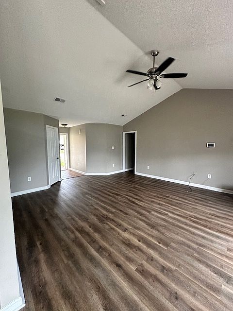 1st image of 7787 Parkview Cir W