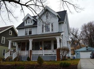 7436 Kenwood Ave, Wauwatosa, WI 53213