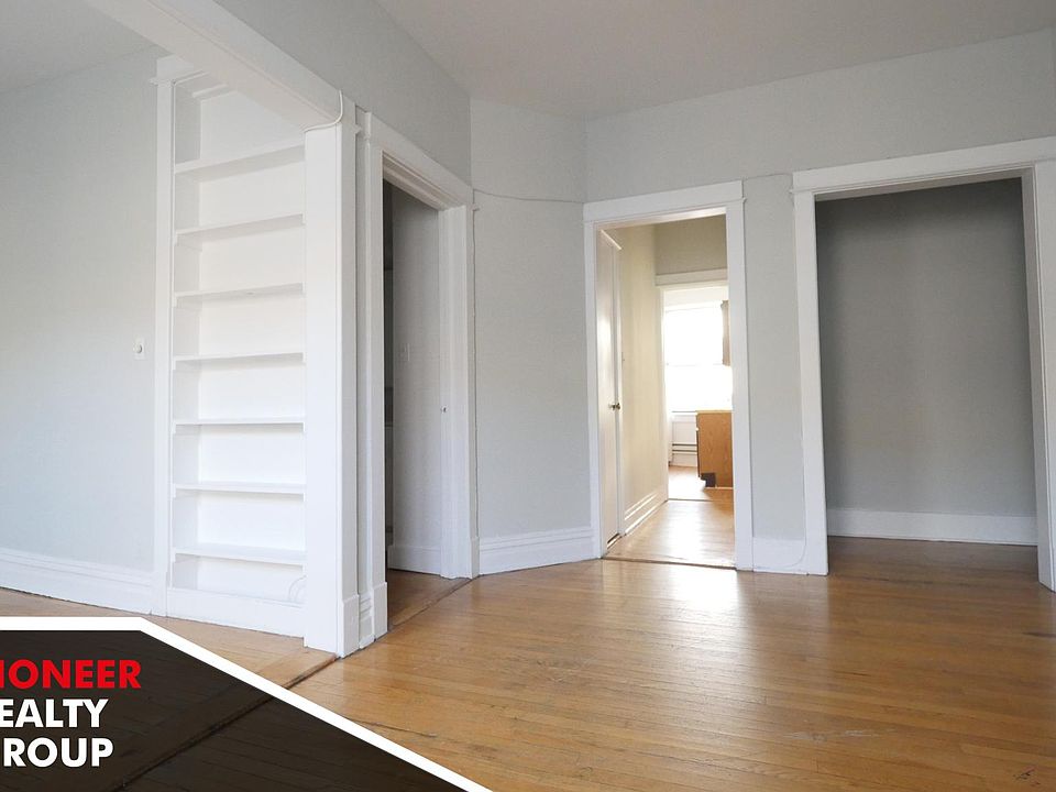 1st image of 438 W Belden Ave APT 16